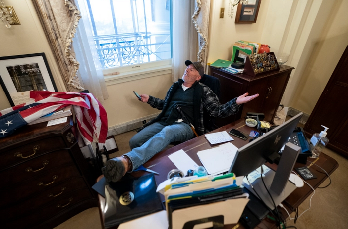 Barnett in Pelosi's Office
